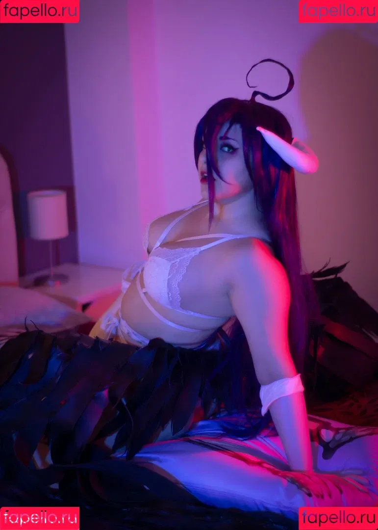 Marcelline Cos / MarcellineCos / marcelline.cos Onlyfans Photo Gallery 