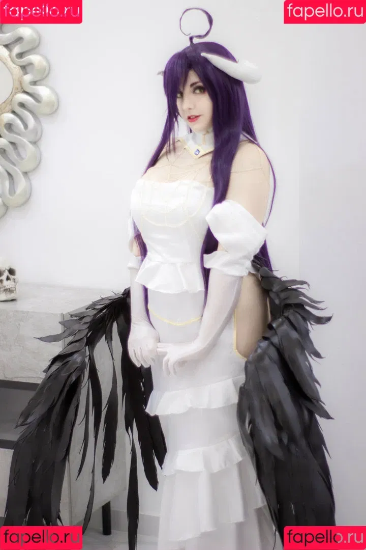 Marcelline Cos / MarcellineCos / marcelline.cos Onlyfans Photo Gallery 