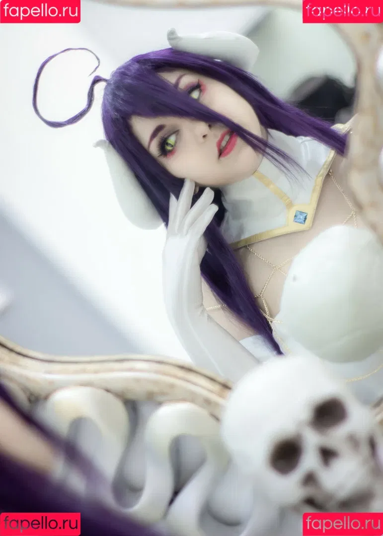 Marcelline Cos / MarcellineCos / marcelline.cos Onlyfans Photo Gallery 