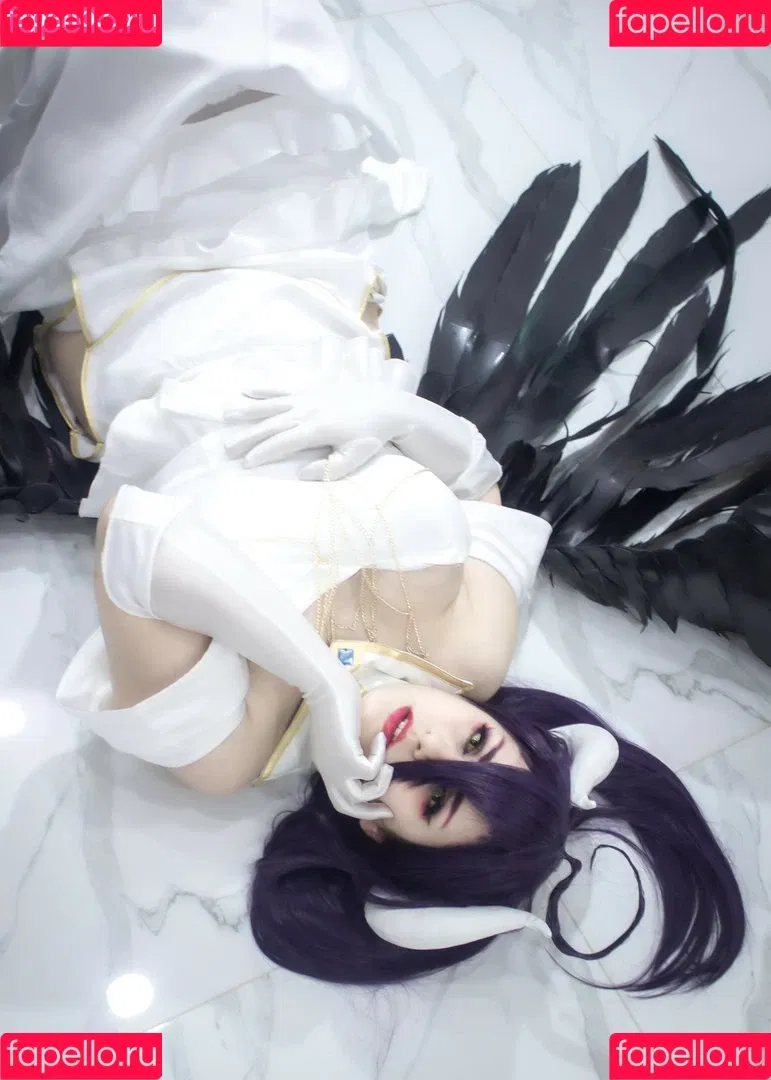 Marcelline Cos / MarcellineCos / marcelline.cos Onlyfans Photo Gallery 