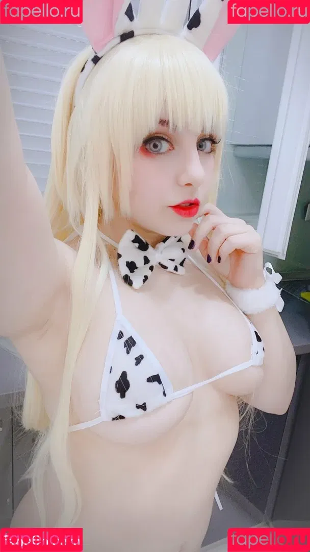 Marcelline Cos / MarcellineCos / marcelline.cos Onlyfans Photo Gallery 