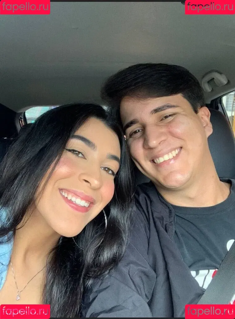 Casadas HotWife / https: / jessistone / marinarotty.ofc Onlyfans Photo Gallery 