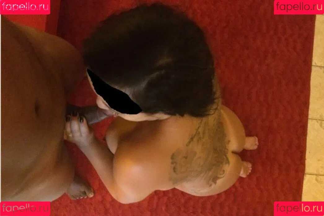 Casadas HotWife / https: / jessistone / marinarotty.ofc Onlyfans Photo Gallery 