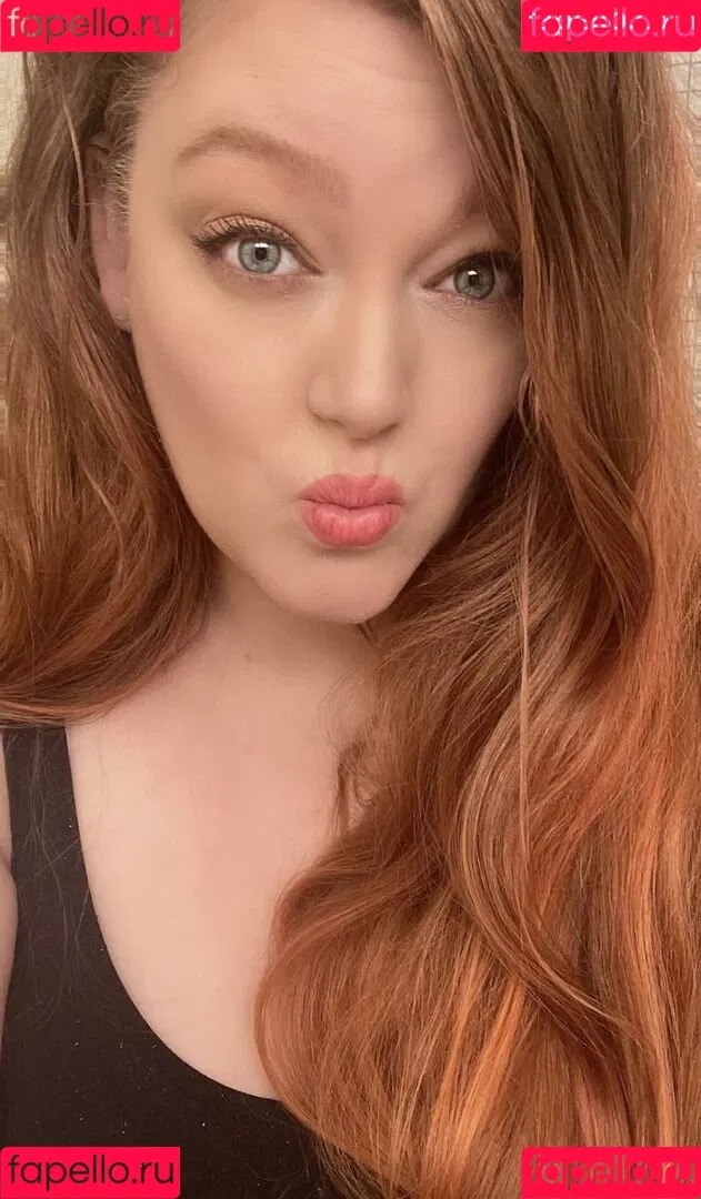 Rachel / lioness.in.the.rain / miss_in_tights / missintights / missinwolford Onlyfans Photo Gallery 