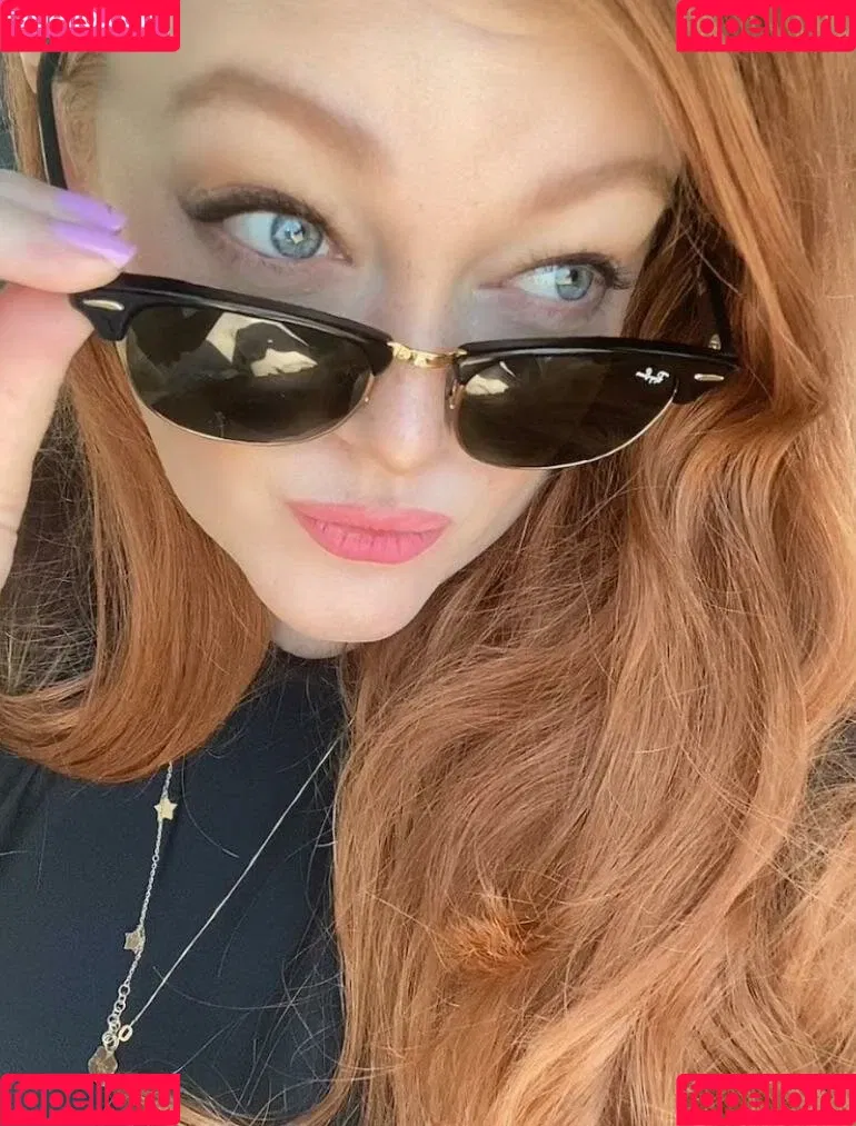 Rachel / lioness.in.the.rain / miss_in_tights / missintights / missinwolford Onlyfans Photo Gallery 