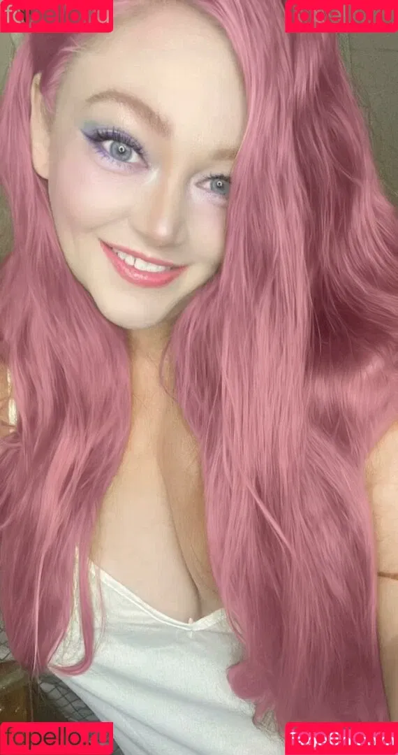 Rachel / lioness.in.the.rain / miss_in_tights / missintights / missinwolford Onlyfans Photo Gallery 