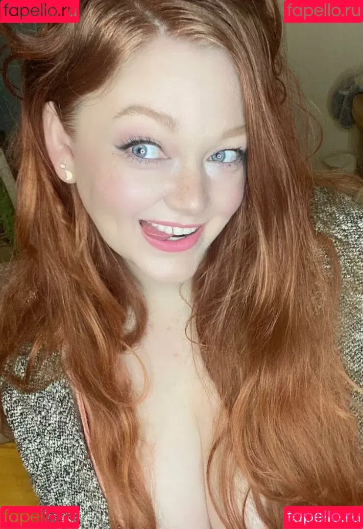 Rachel / lioness.in.the.rain / miss_in_tights / missintights / missinwolford Onlyfans Photo Gallery 