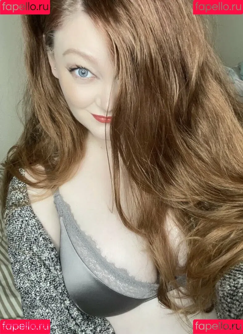 Rachel / lioness.in.the.rain / miss_in_tights / missintights / missinwolford Onlyfans Photo Gallery 