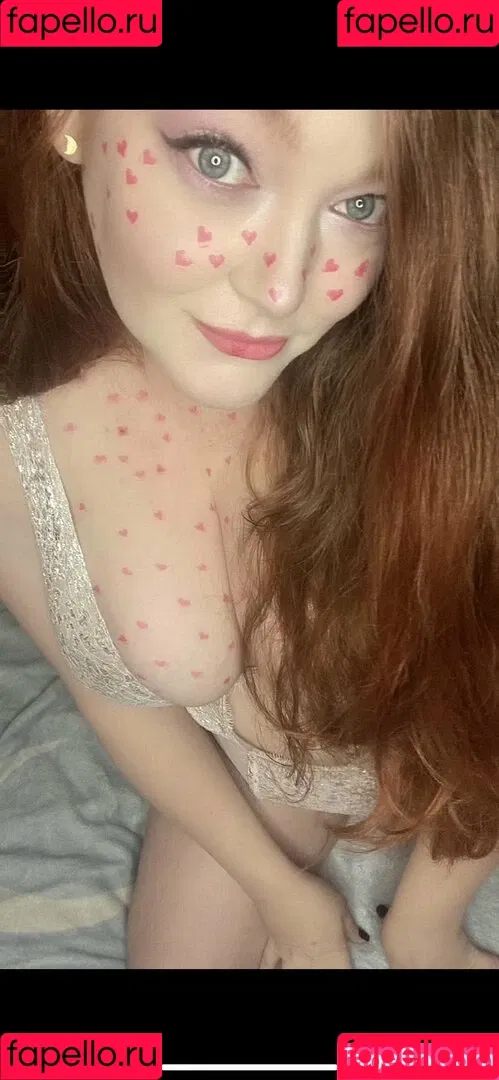 Rachel / lioness.in.the.rain / miss_in_tights / missintights / missinwolford Onlyfans Photo Gallery 