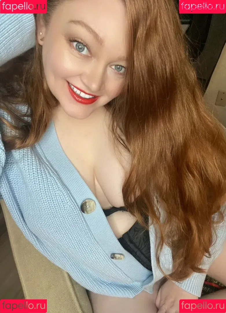 Rachel / lioness.in.the.rain / miss_in_tights / missintights / missinwolford Onlyfans Photo Gallery 