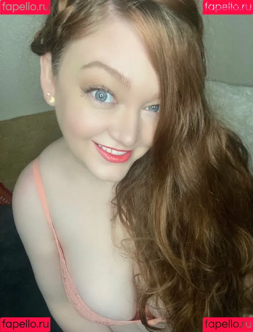 Rachel / lioness.in.the.rain / miss_in_tights / missintights / missinwolford Onlyfans Photo Gallery 