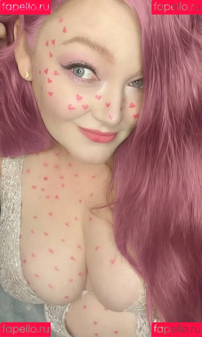 Rachel / lioness.in.the.rain / miss_in_tights / missintights / missinwolford Onlyfans Photo Gallery 