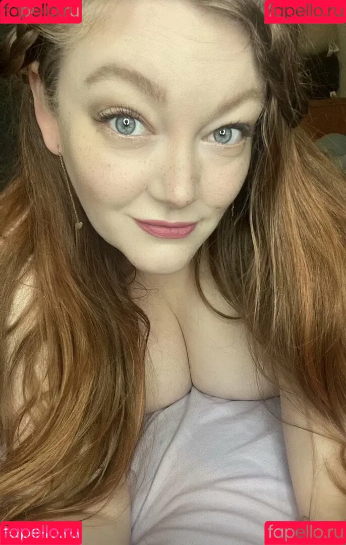 Rachel / lioness.in.the.rain / miss_in_tights / missintights / missinwolford Onlyfans Photo Gallery 