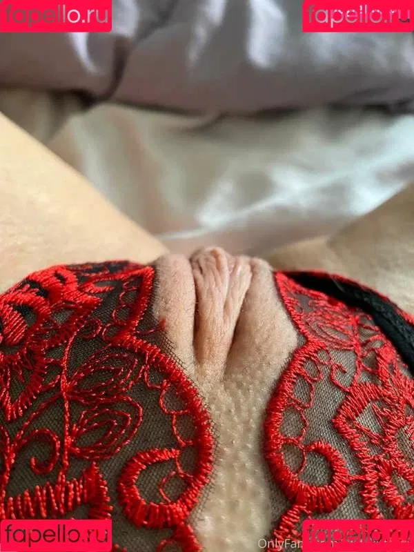 Rachel / lioness.in.the.rain / miss_in_tights / missintights / missinwolford Onlyfans Photo Gallery 