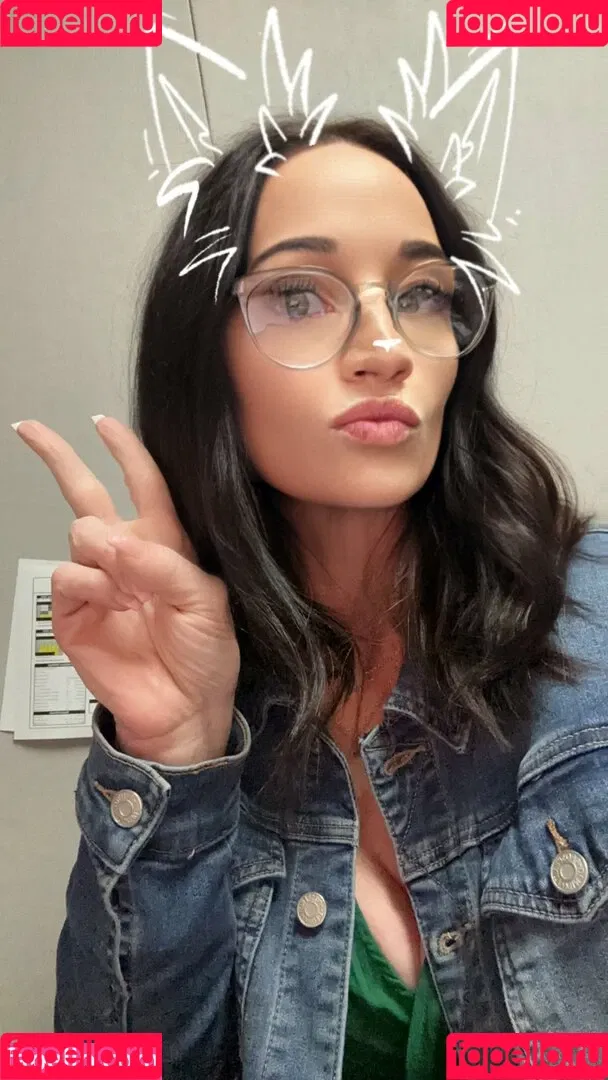 Rachel / lioness.in.the.rain / miss_in_tights / missintights / missinwolford Onlyfans Photo Gallery 