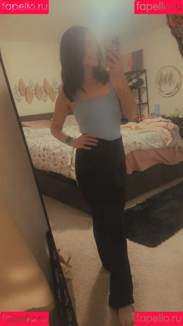 Rachel / lioness.in.the.rain / miss_in_tights / missintights / missinwolford Onlyfans Photo Gallery 