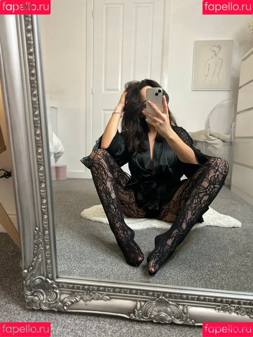 Rachel / lioness.in.the.rain / miss_in_tights / missintights / missinwolford Onlyfans Photo Gallery 