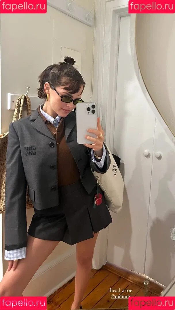 Zoey Deutch / zoeydeutch Onlyfans Photo Gallery 