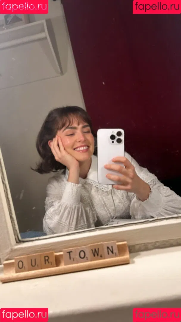 Zoey Deutch / zoeydeutch Onlyfans Photo Gallery 