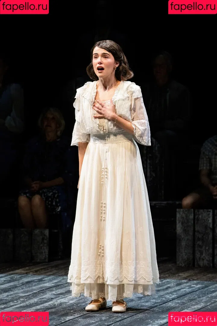 Zoey Deutch / zoeydeutch Onlyfans Photo Gallery 