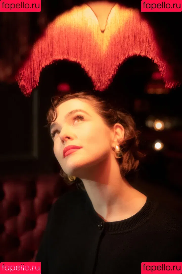 Zoey Deutch / zoeydeutch Onlyfans Photo Gallery 