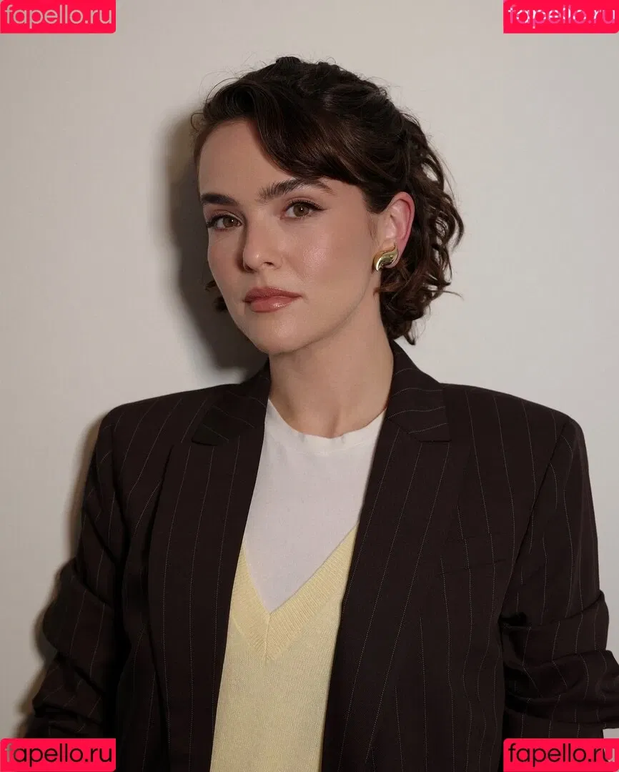 Zoey Deutch / zoeydeutch Onlyfans Photo Gallery 