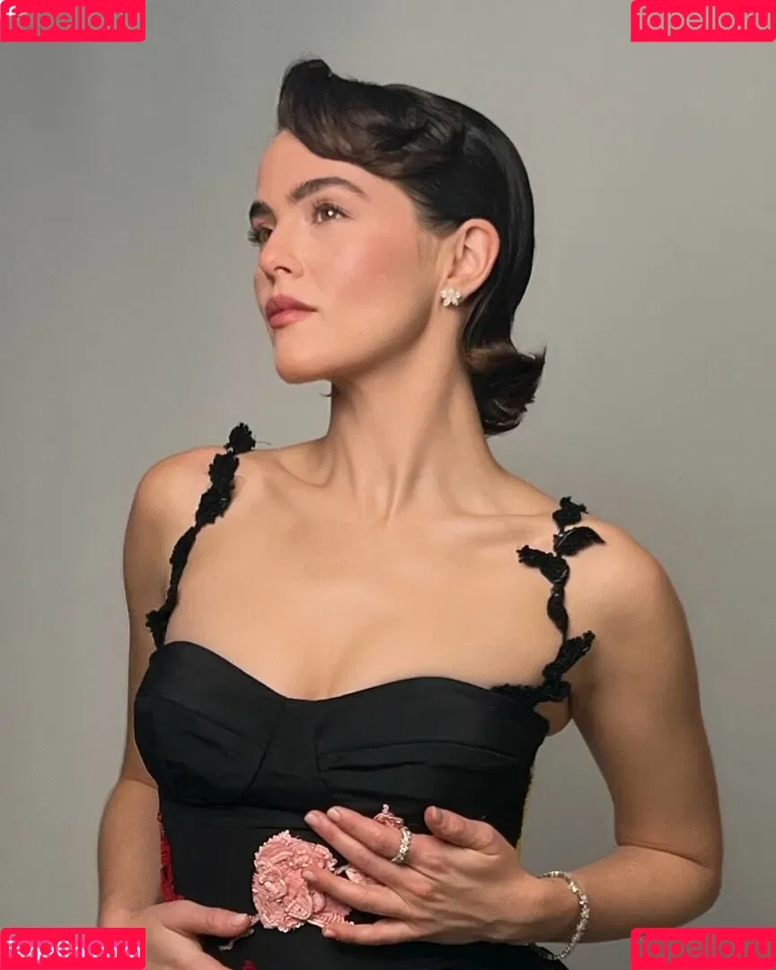 Zoey Deutch / zoeydeutch Onlyfans Photo Gallery 