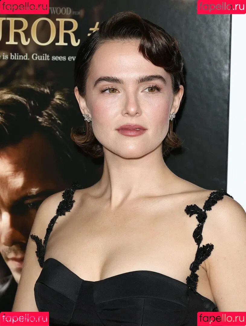 Zoey Deutch / zoeydeutch Onlyfans Photo Gallery 