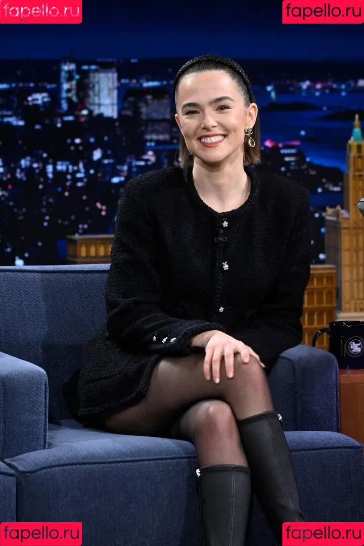 Zoey Deutch / zoeydeutch Onlyfans Photo Gallery 