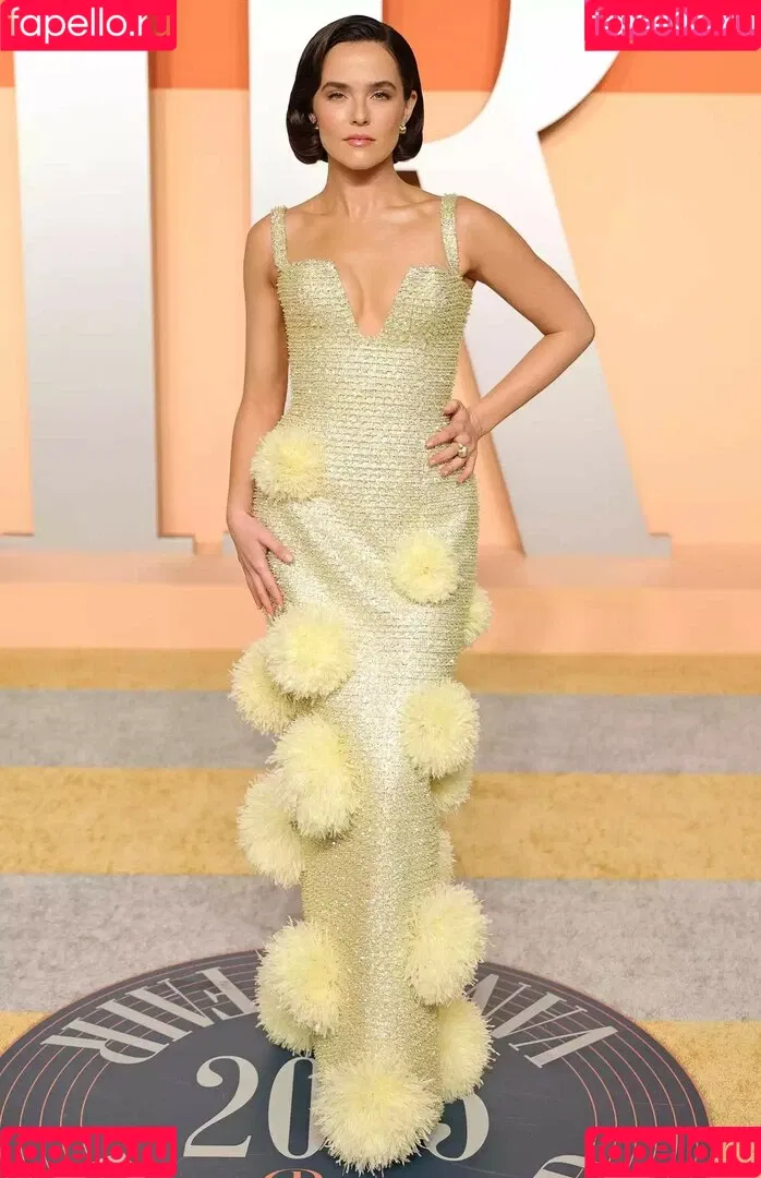 Zoey Deutch / zoeydeutch Onlyfans Photo Gallery 