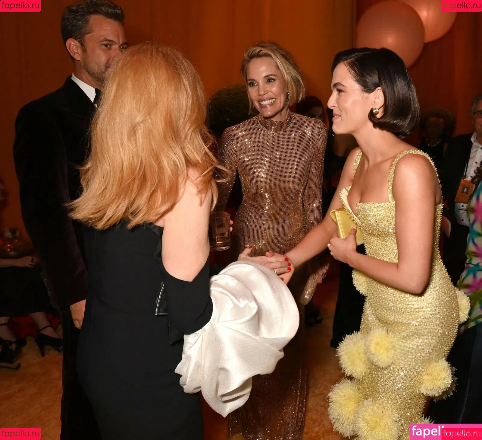 Zoey Deutch / zoeydeutch Onlyfans Photo Gallery 