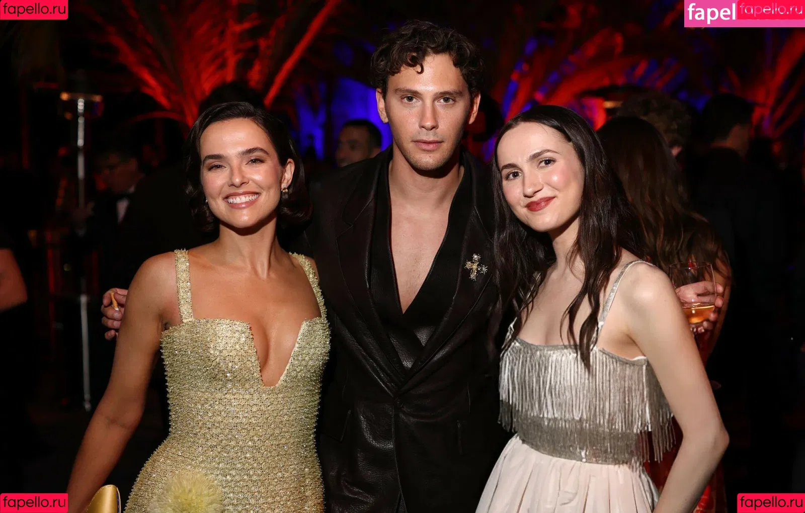 Zoey Deutch / zoeydeutch Onlyfans Photo Gallery 