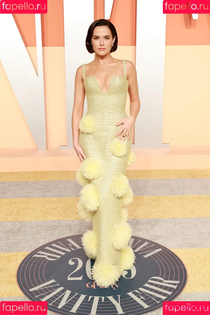 Zoey Deutch / zoeydeutch Onlyfans Photo Gallery 