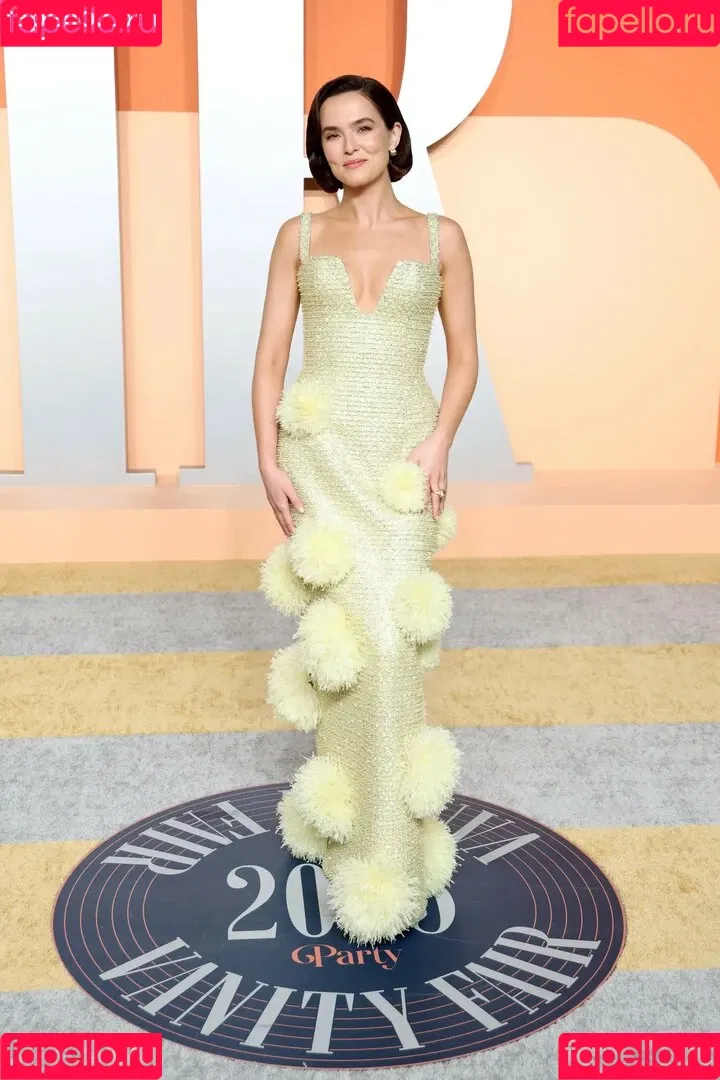 Zoey Deutch / zoeydeutch Onlyfans Photo Gallery 