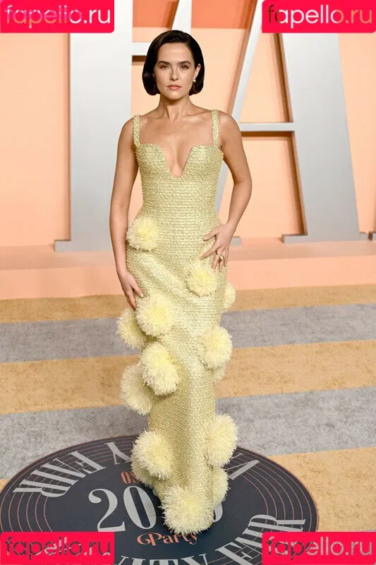 Zoey Deutch / zoeydeutch Onlyfans Photo Gallery 