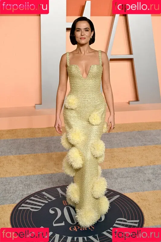 Zoey Deutch / zoeydeutch Onlyfans Photo Gallery 