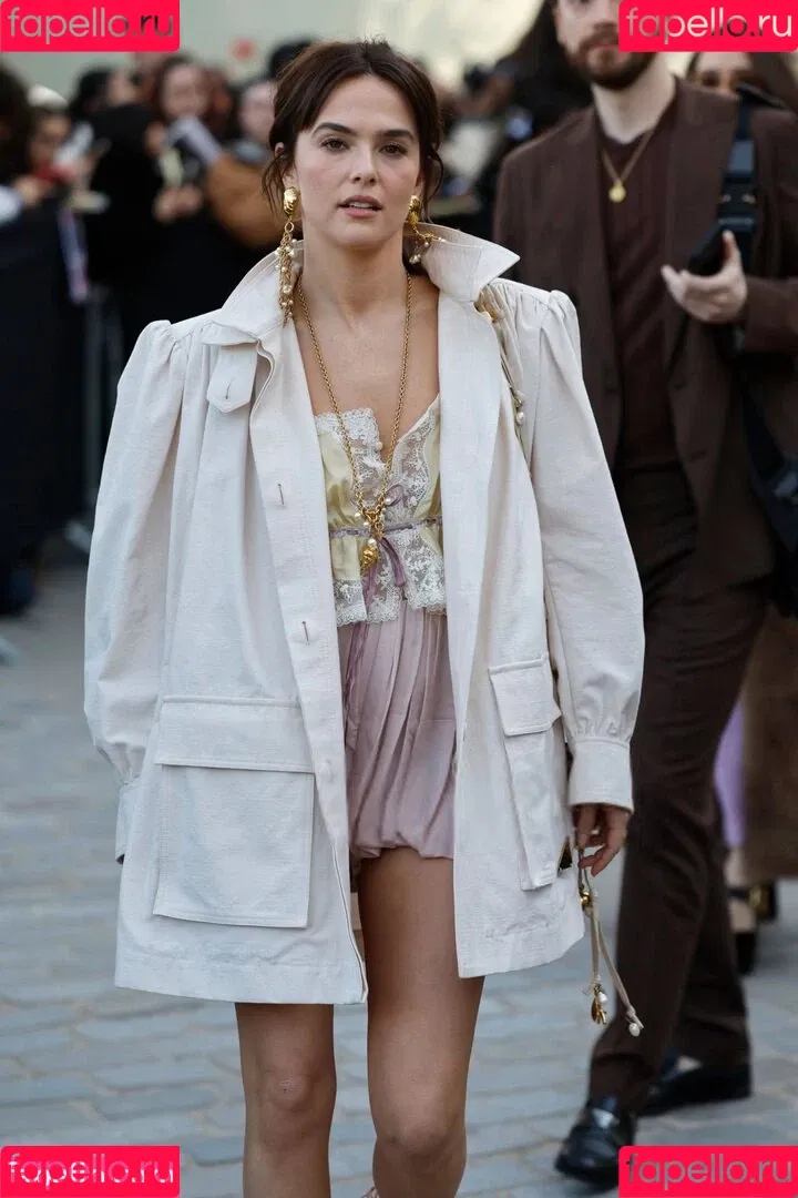 Zoey Deutch / zoeydeutch Onlyfans Photo Gallery 