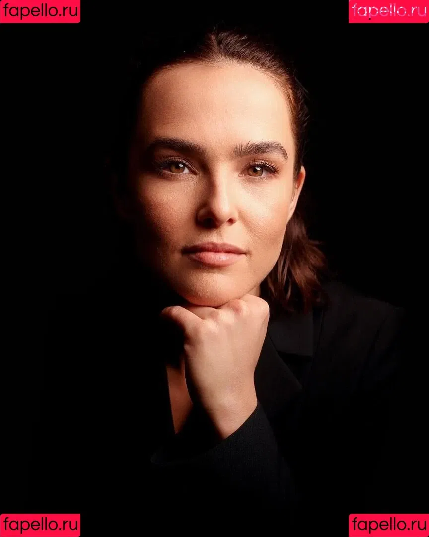 Zoey Deutch / zoeydeutch Onlyfans Photo Gallery 