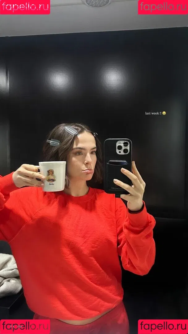 Zoey Deutch / zoeydeutch Onlyfans Photo Gallery 