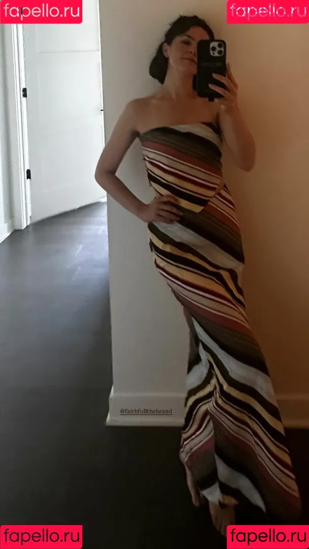 Zoey Deutch / zoeydeutch Onlyfans Photo Gallery 