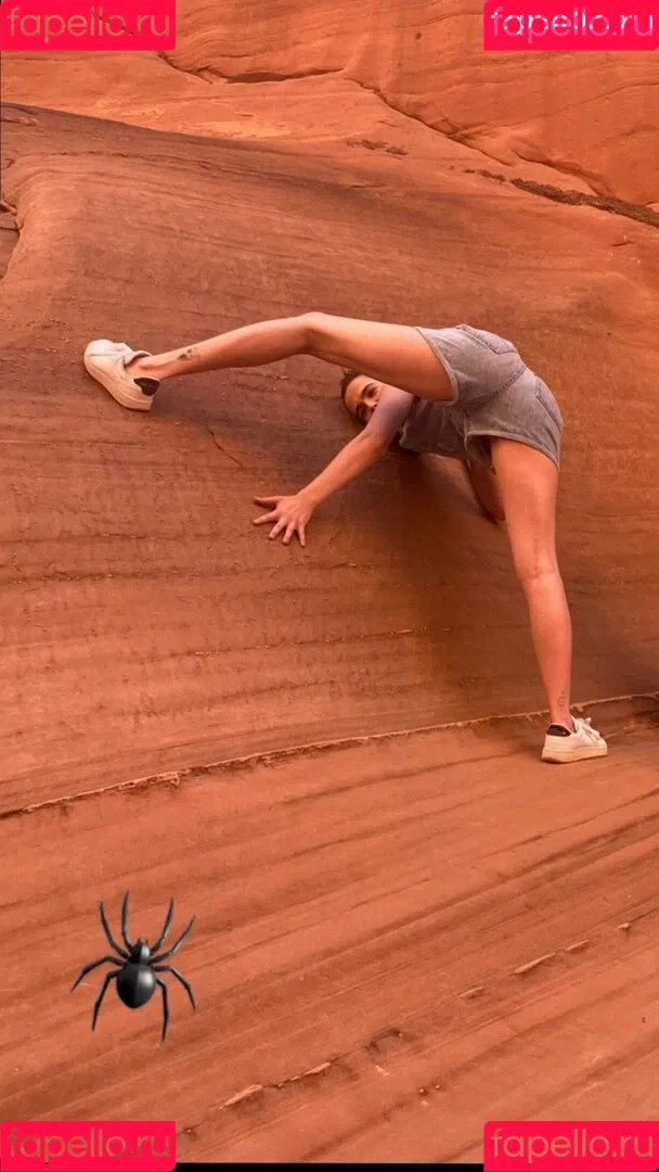 Zoey Deutch / zoeydeutch Onlyfans Photo Gallery 