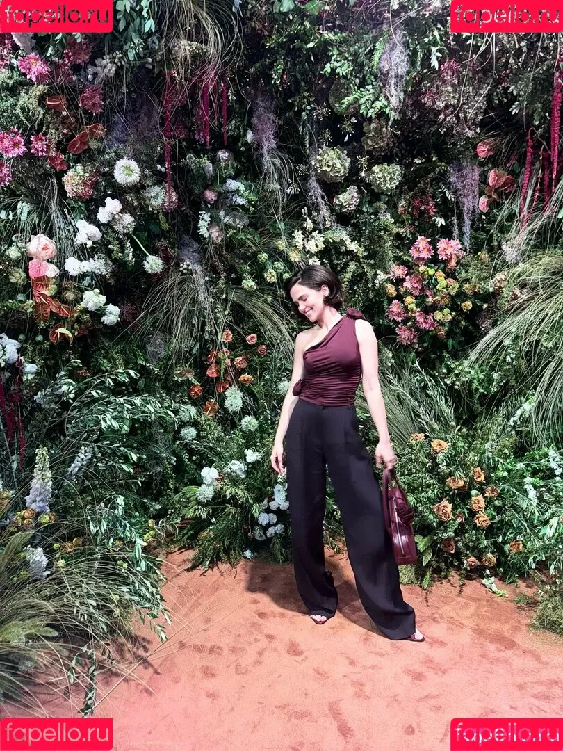 Zoey Deutch / zoeydeutch Onlyfans Photo Gallery 