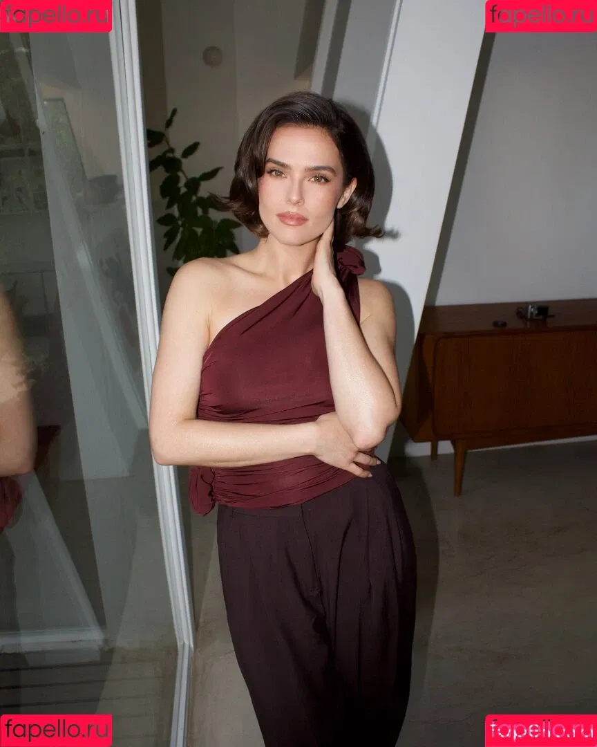 Zoey Deutch / zoeydeutch Onlyfans Photo Gallery 