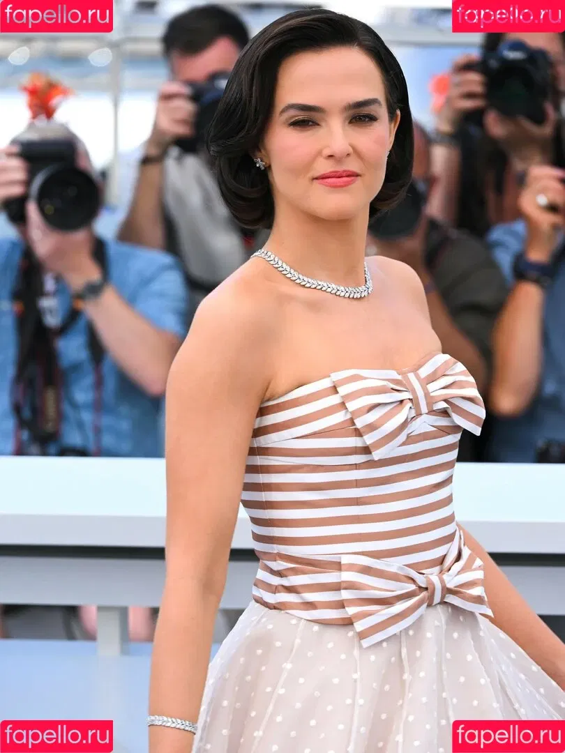 Zoey Deutch / zoeydeutch Onlyfans Photo Gallery 