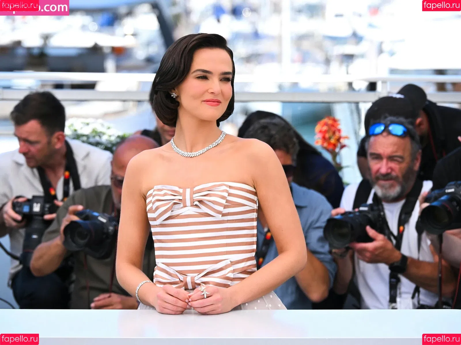 Zoey Deutch / zoeydeutch Onlyfans Photo Gallery 