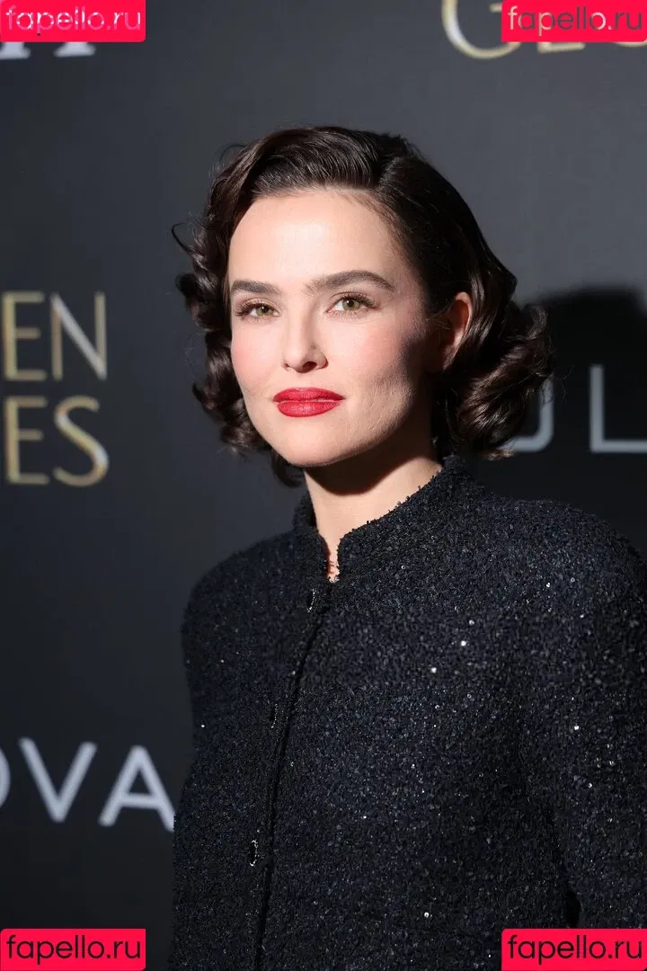 Zoey Deutch / zoeydeutch Onlyfans Photo Gallery 