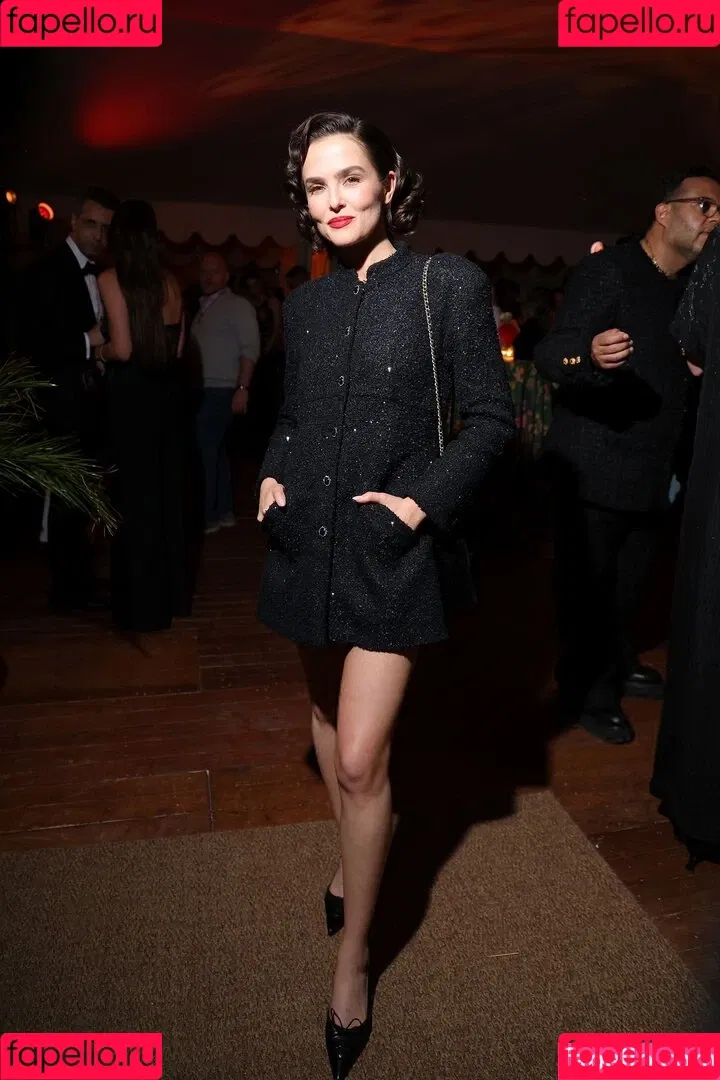 Zoey Deutch / zoeydeutch Onlyfans Photo Gallery 