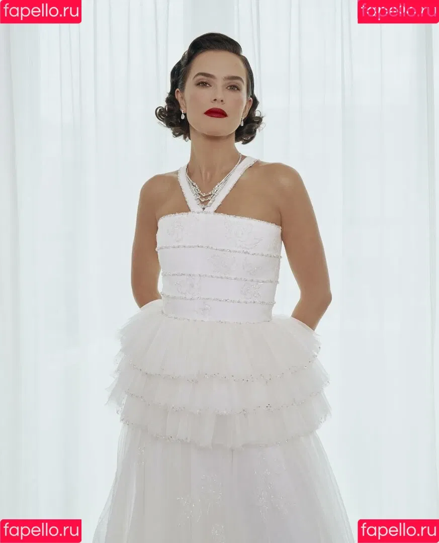 Zoey Deutch / zoeydeutch Onlyfans Photo Gallery 