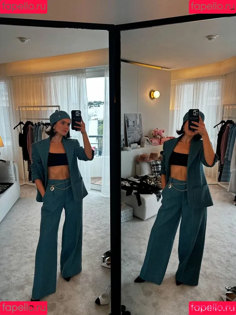 Zoey Deutch / zoeydeutch Onlyfans Photo Gallery 