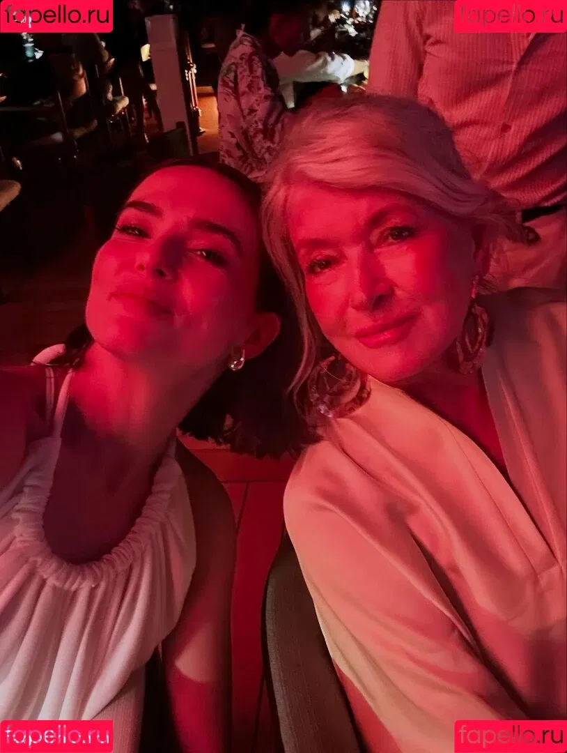 Zoey Deutch / zoeydeutch Onlyfans Photo Gallery 